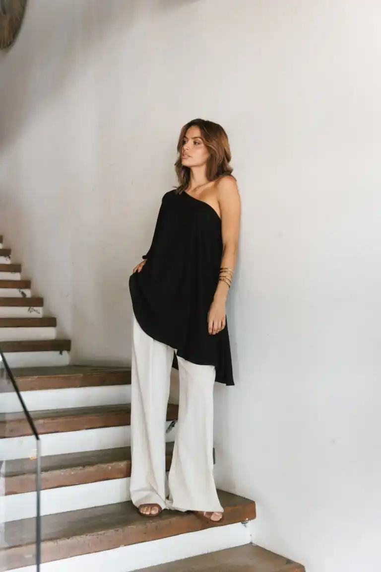 MAJICA AURA BLACK