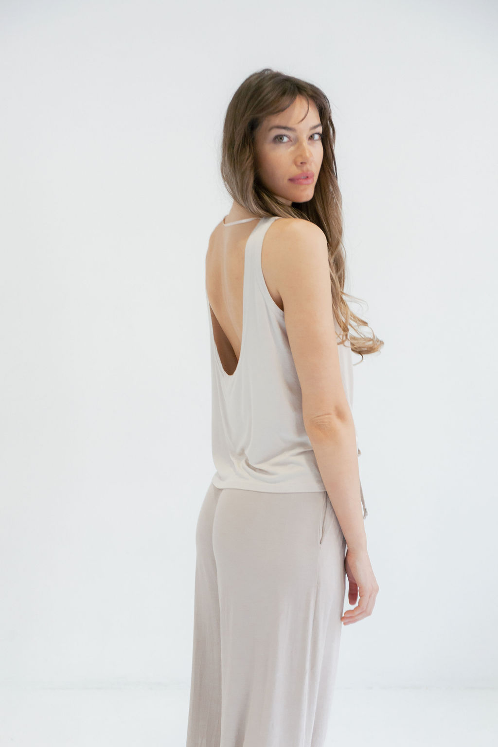 FK2A1424 MAJICA TANK TOP CREAM